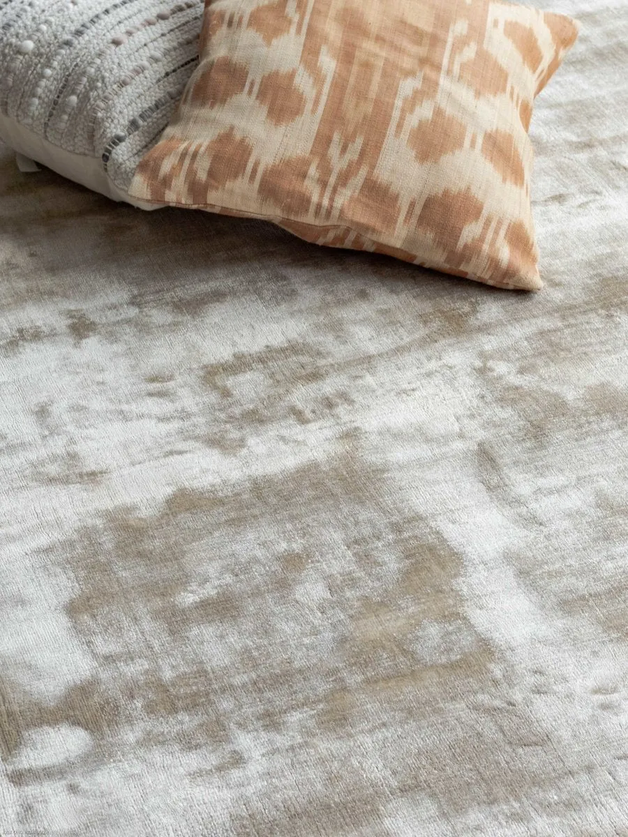 Alchemy Warm Sand Beige Viscose Rug 300 x 400 cm