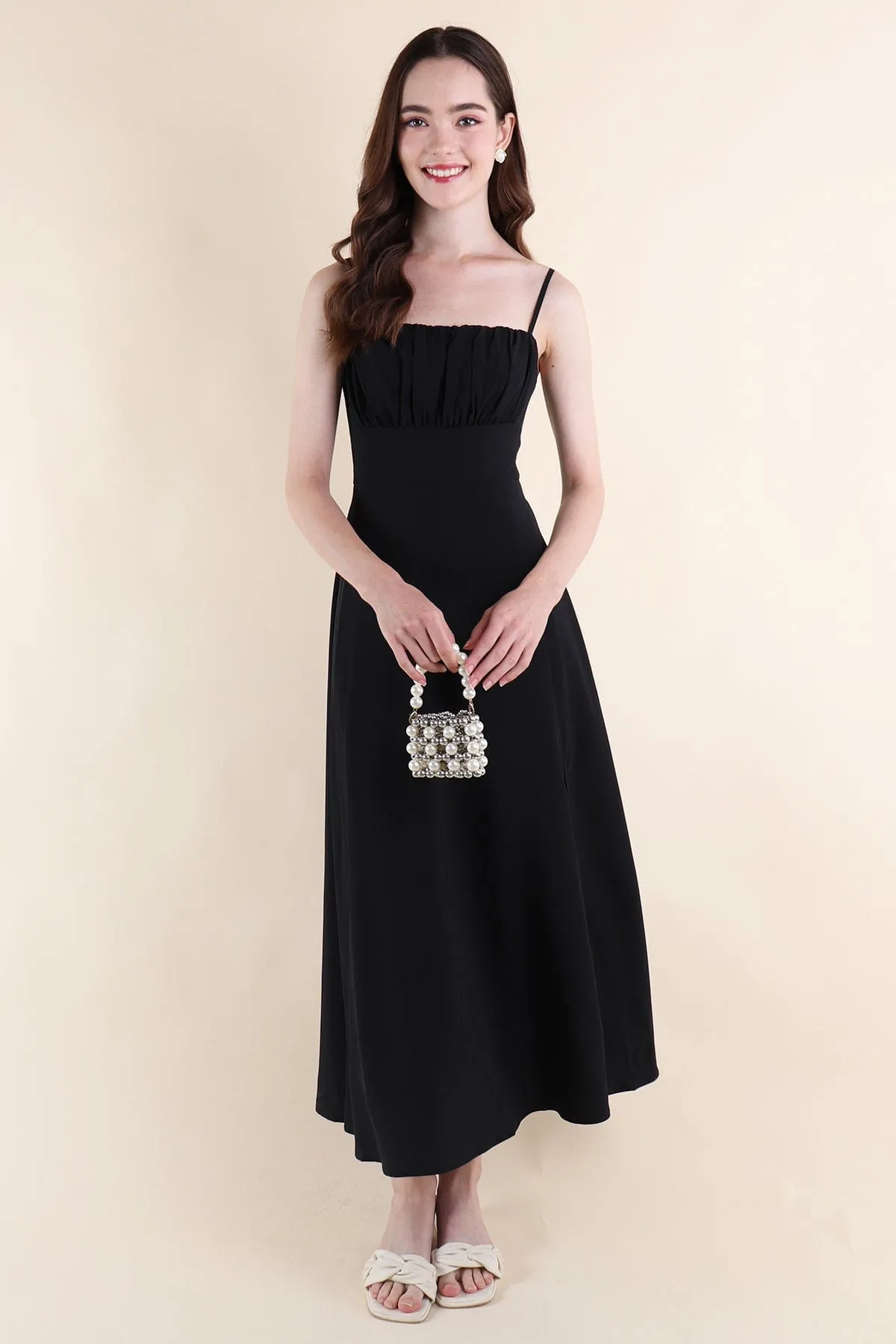 EVELIA RUCHED MAXI DRESS IN BLACK