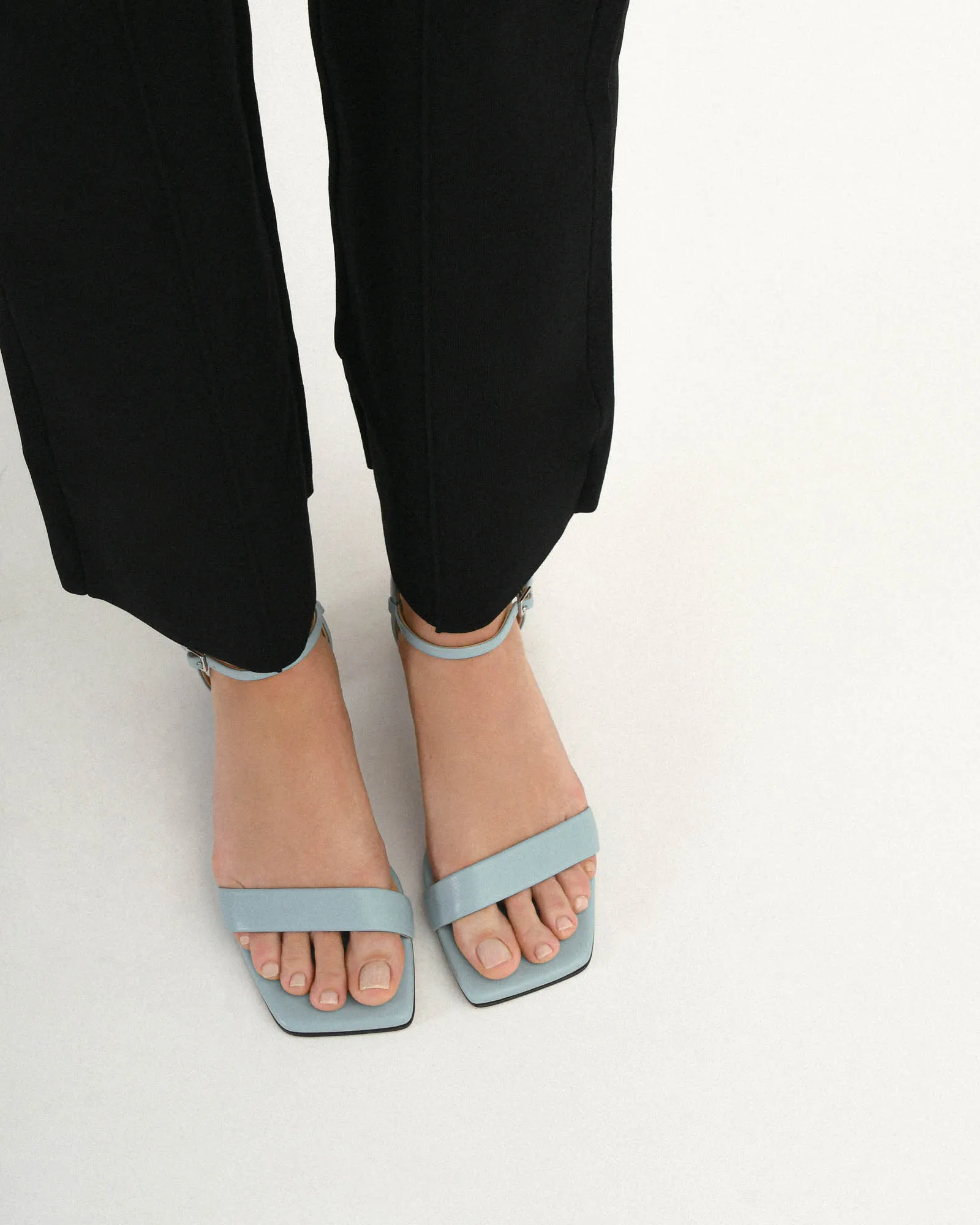 HELEN MID SANDALS DUSTY BLUE LEATHER