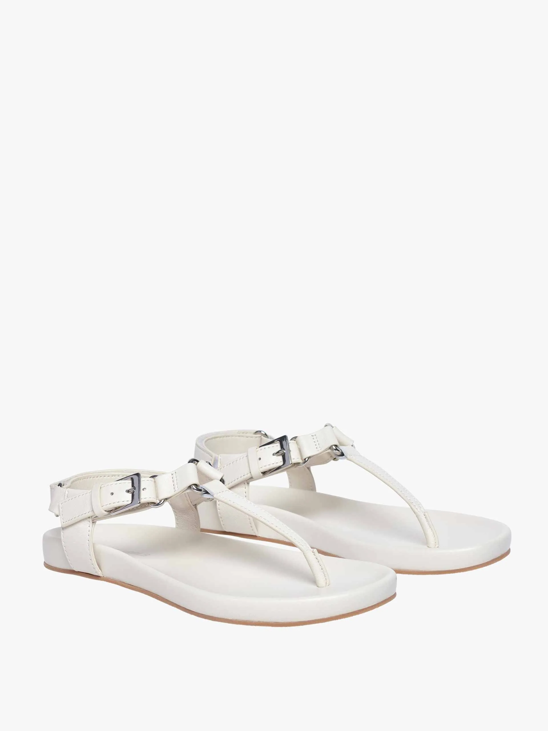 Leather sandals 13