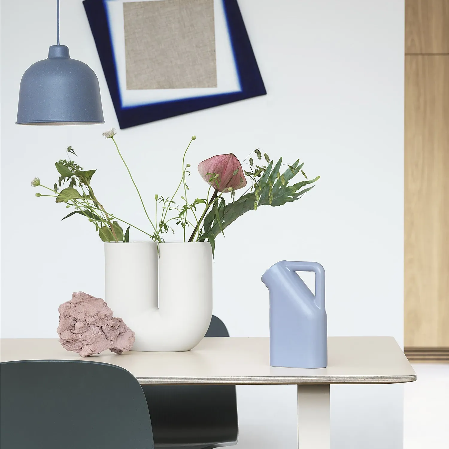 muuto | kink vase | sand