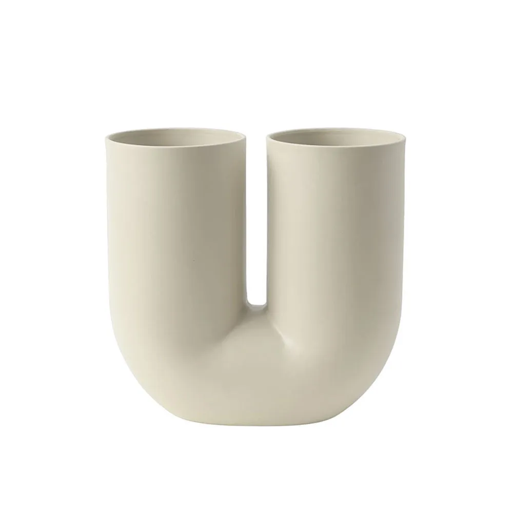 muuto | kink vase | sand